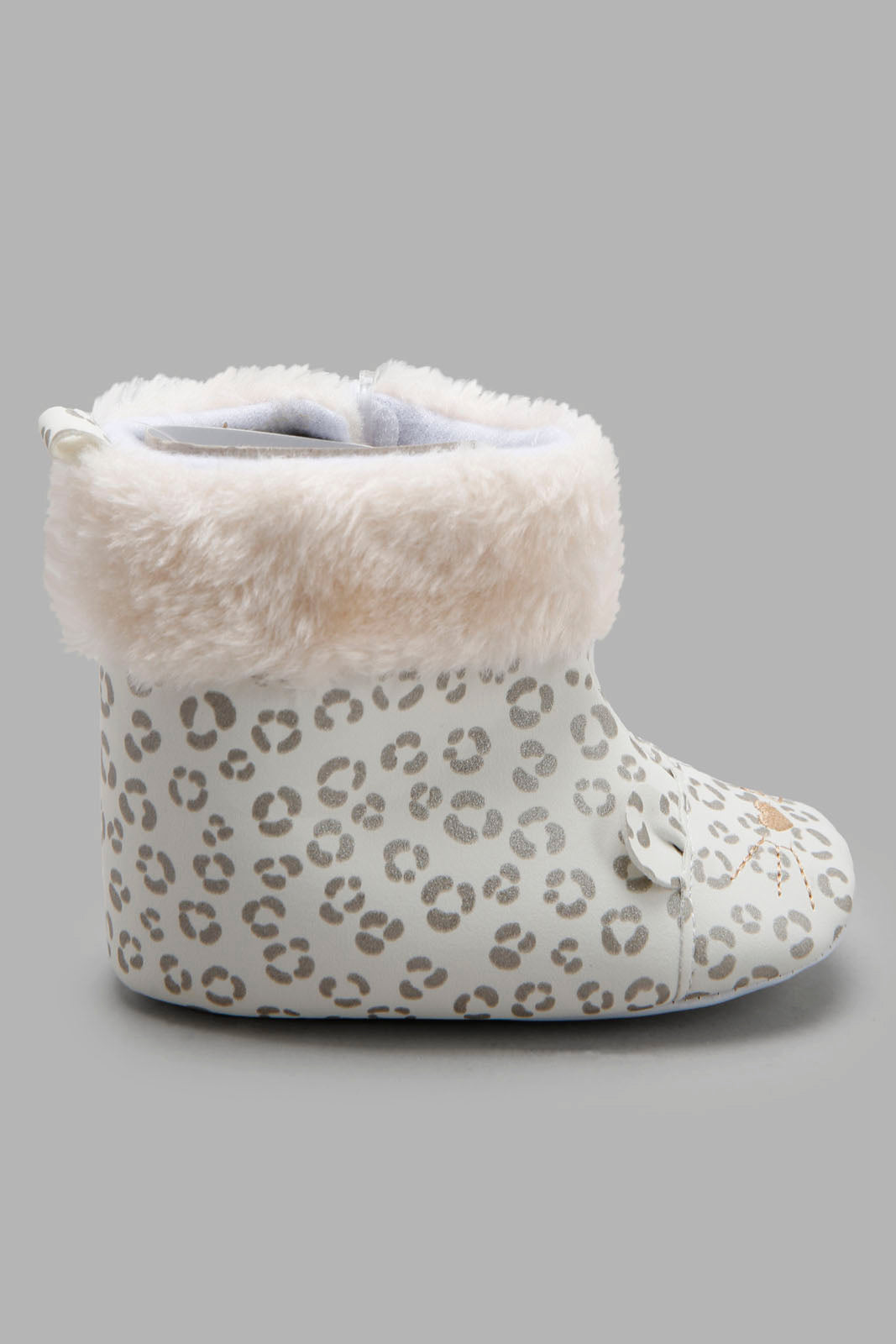 Redtag-White-Faux-Fur-Pram-Booties-Category:Boots,-Colour:White,-Deals:New-In,-Filter:Baby-Footwear-(0-to-18-Mths),-NBF-Boots,-New-In-NBF-FOO,-Non-Sale,-Section:Boys-(0-to-14Yrs),-W22B-Baby-0 to 18 Months