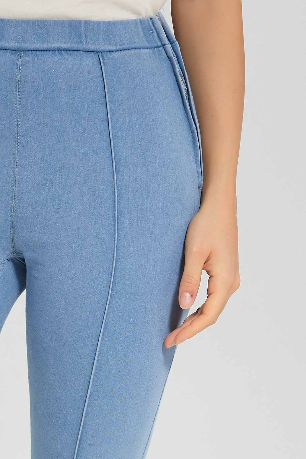 Redtag-Women-Blue-Light-Wash-Jeggings-Category:Jeggings,-Colour:Light-Wash,-Deals:New-In,-Dept:Ladieswear,-Filter:Women's-Clothing,-FIT-WALL-(FTW),-New-In-Women-APL,-Non-Sale,-Section:Women,-W22B,-Women-Jeggings-Women's-