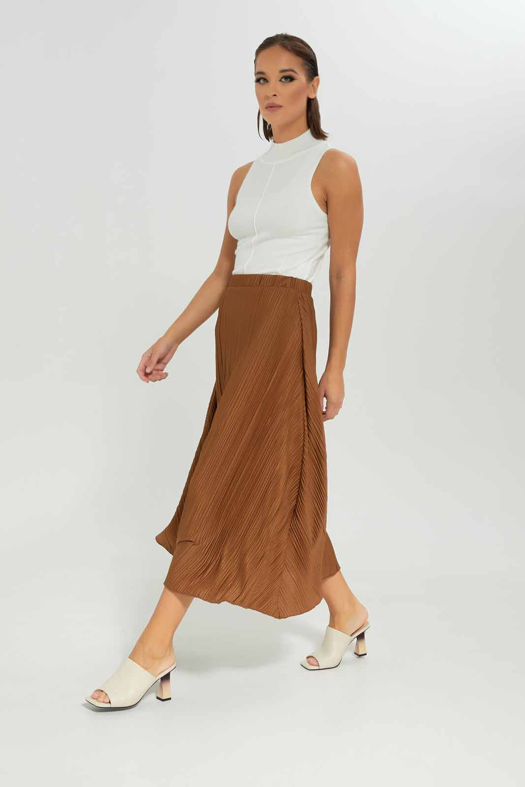 Redtag-Women-White-Sleeveless-Top-Category:Pullovers,-Colour:White,-Deals:New-In,-Dept:Ladieswear,-Filter:Women's-Clothing,-LDC,-LDC-Pullovers,-New-In-LDC-APL,-Non-Sale,-S23A,-Section:Women-Women's-