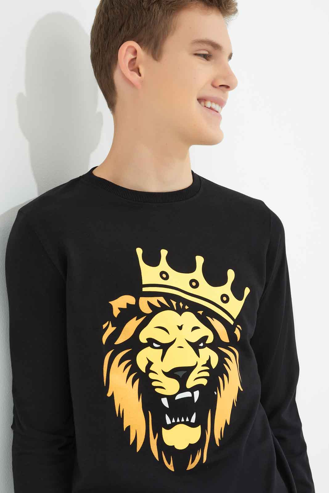 Redtag-Boys-Black-Lion-Face-Long-Sleeve-Graphic-Sweat-Tee-BSR-Sweatshirts,-Category:Sweatshirts,-Colour:Black,-Deals:New-In,-Dept:Boys,-Filter:Senior-Boys-(8-to-14-Yrs),-New-In-BSR-APL,-Non-Sale,-S23A,-Section:Boys-(0-to-14Yrs),-TBL-Senior-Boys-9 to 14 Years