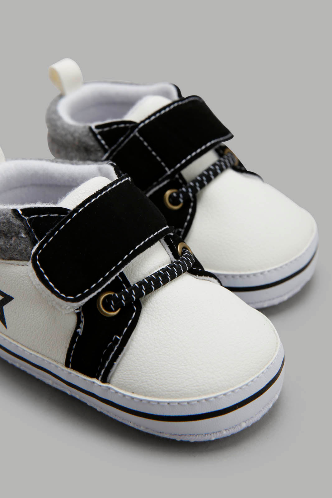 Redtag-White-Pram-Shoe-Category:Shoes,-Colour:White,-Deals:New-In,-Filter:Baby-Footwear-(0-to-18-Mths),-NBF-Shoes,-New-In-NBF-FOO,-Non-Sale,-Section:Boys-(0-to-14Yrs),-W22B-Baby-0 to 18 Months