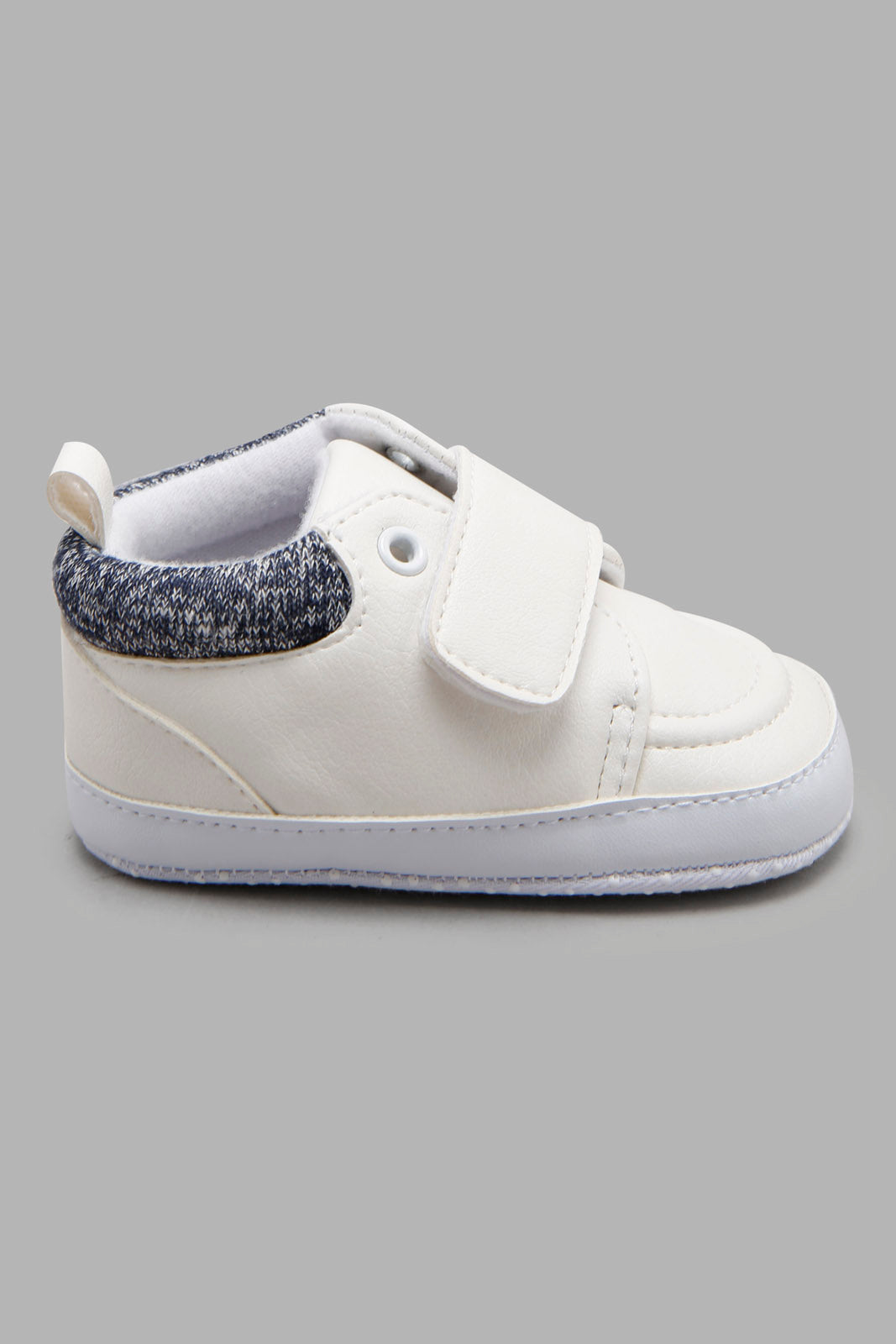 Redtag-White-Pram-Shoe-Category:Shoes,-Colour:White,-Deals:New-In,-Filter:Baby-Footwear-(0-to-18-Mths),-NBF-Shoes,-New-In-NBF-FOO,-Non-Sale,-Section:Boys-(0-to-14Yrs),-W22B-Baby-0 to 18 Months