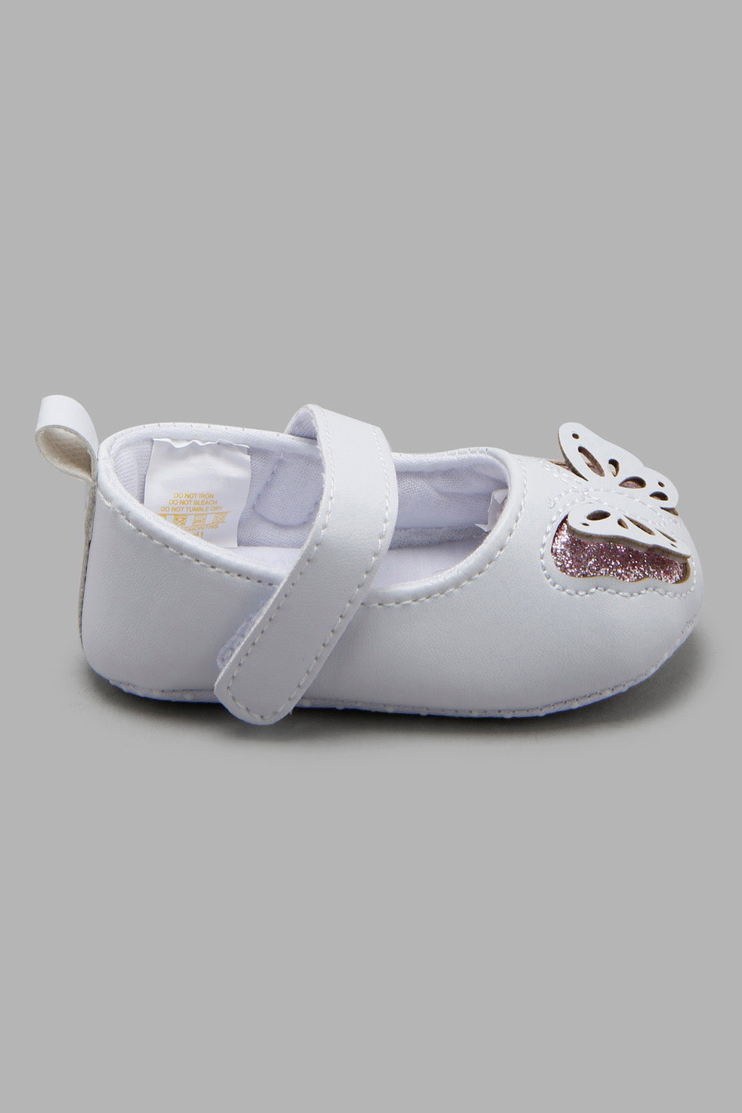 Redtag-White-Pram-Shoe-With-Butterfly-Trim-Category:Shoes,-Colour:White,-Deals:New-In,-Filter:Baby-Footwear-(0-to-18-Mths),-NBF-Shoes,-New-In-NBF-FOO,-Non-Sale,-Section:Boys-(0-to-14Yrs),-W22A-Baby-0 to 18 Months