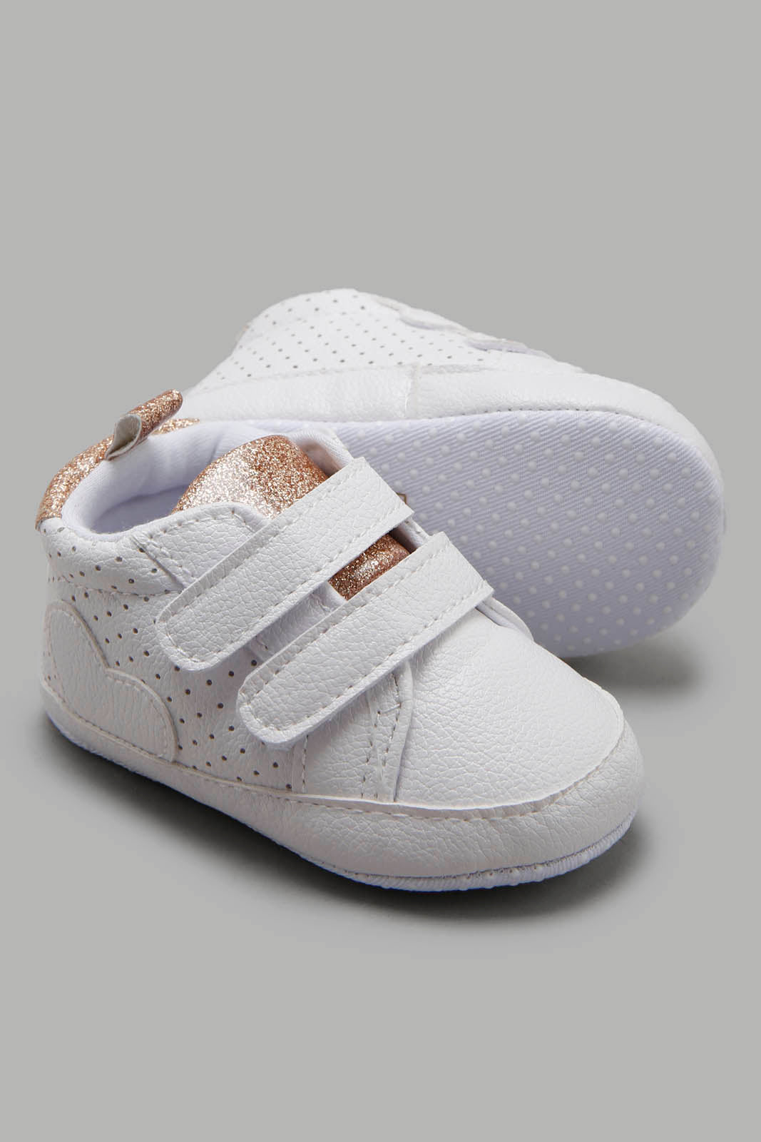 Redtag-White-Pram-Shoe-With-Velcro-Category:Shoes,-Colour:White,-Deals:New-In,-Filter:Baby-Footwear-(0-to-18-Mths),-NBF-Shoes,-New-In-NBF-FOO,-Non-Sale,-Section:Boys-(0-to-14Yrs),-W22A-Baby-0 to 18 Months