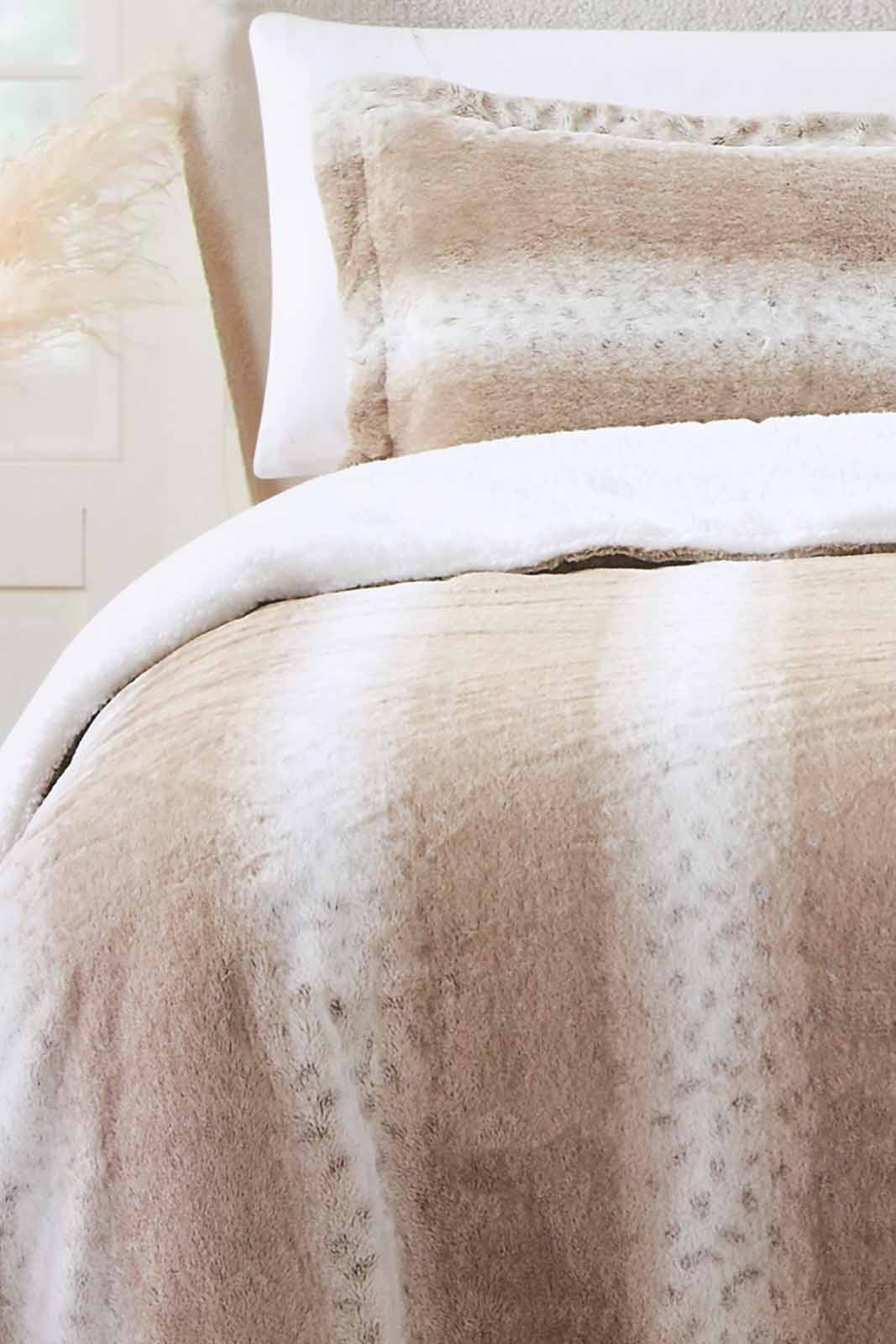 Redtag-Beige-3-Pc-Animal-Print-Fur-Comforter-Set-(King-Size)-Category:Comforters,-Colour:Beige,-Deals:New-In,-Dept:Home,-Filter:Home-Bedroom,-HMW-BED-Comforters,-New-In-HMW-BED,-Non-Sale,-S23A,-Section:Homewares-Home-Bedroom-