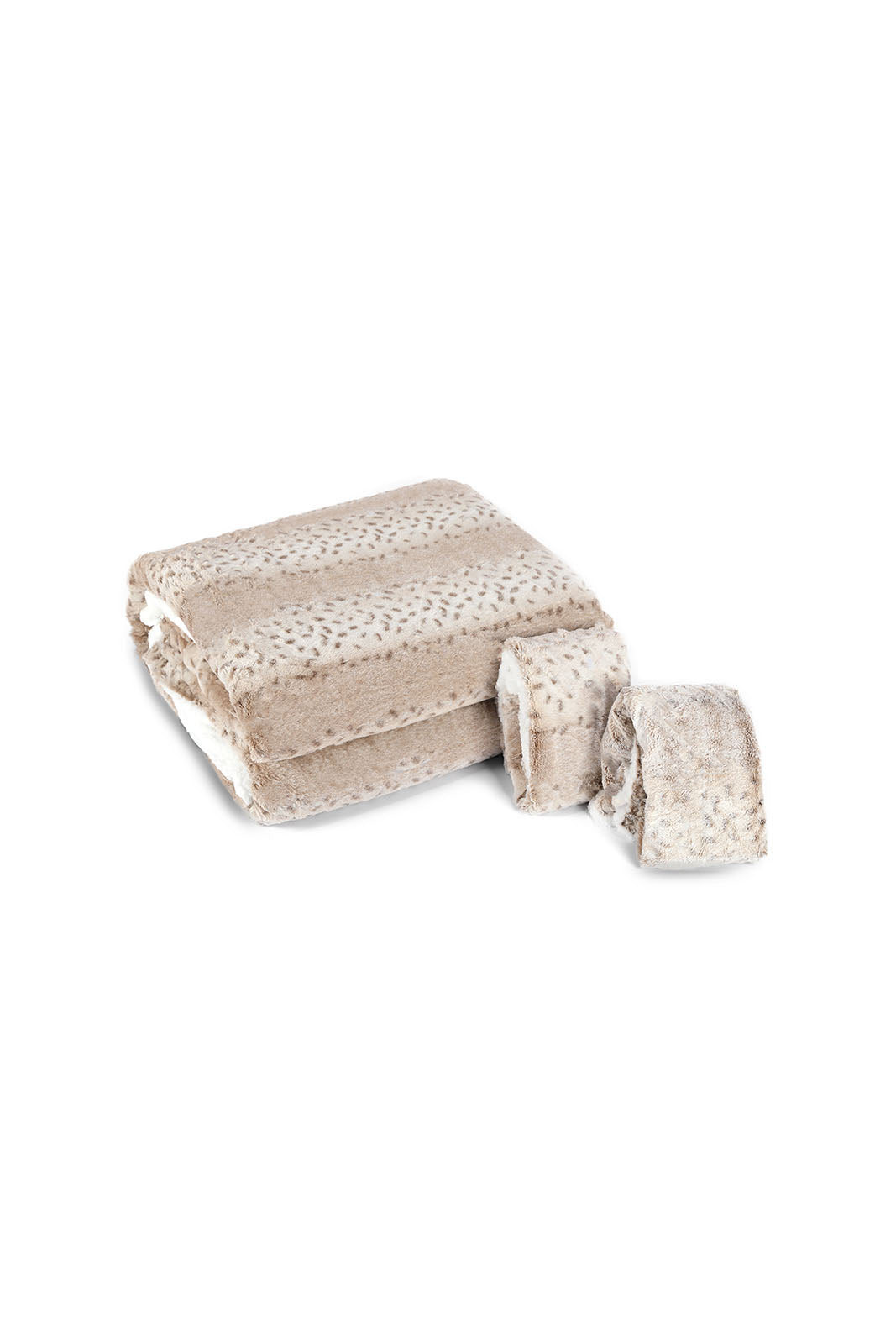 Redtag-Beige-3-Pc-Animal-Print-Fur-Comforter-Set-(King-Size)-Category:Comforters,-Colour:Beige,-Deals:New-In,-Dept:Home,-Filter:Home-Bedroom,-HMW-BED-Comforters,-New-In-HMW-BED,-Non-Sale,-S23A,-Section:Homewares-Home-Bedroom-