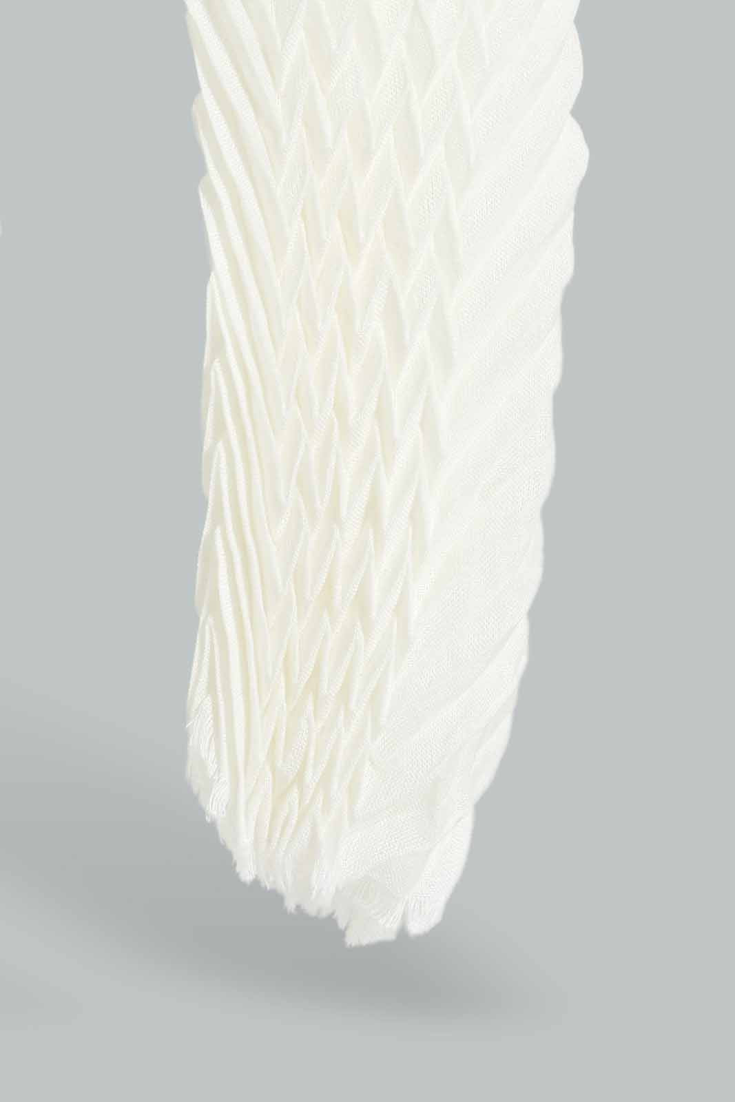 Redtag-White-Ocolor-Embellished-Knitted-Scarfs-Category:Scarves,-Colour:White,-Filter:Women's-Accessories,-New-In,-New-In-Women-ACC,-Non-Sale,-Section:Women,-W22A,-Women-Scarves-Women-