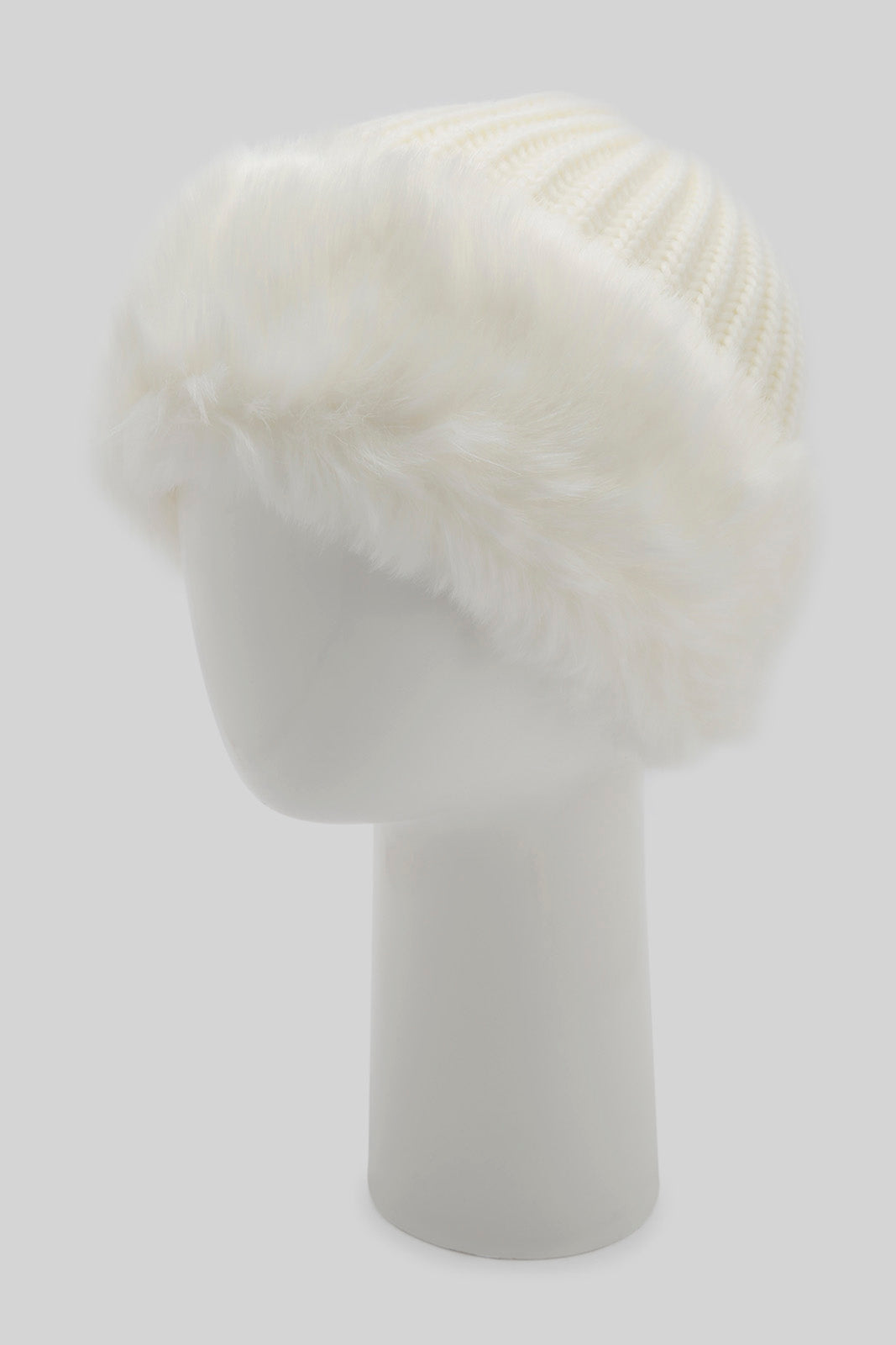 Redtag-White-Embelished-Knitted-Cap-Category:Knitted-Accessories,-Colour:White,-Filter:Women's-Accessories,-New-In,-New-In-Women-ACC,-Non-Sale,-Section:Women,-W22B,-Women-Knitted-Accessories-Women-