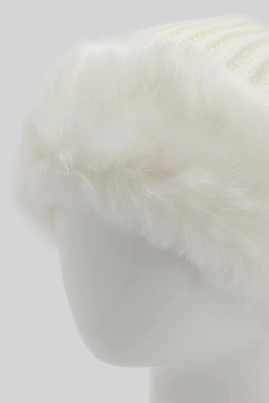 Redtag-White-Embelished-Knitted-Cap-Category:Knitted-Accessories,-Colour:White,-Filter:Women's-Accessories,-New-In,-New-In-Women-ACC,-Non-Sale,-Section:Women,-W22B,-Women-Knitted-Accessories-Women-