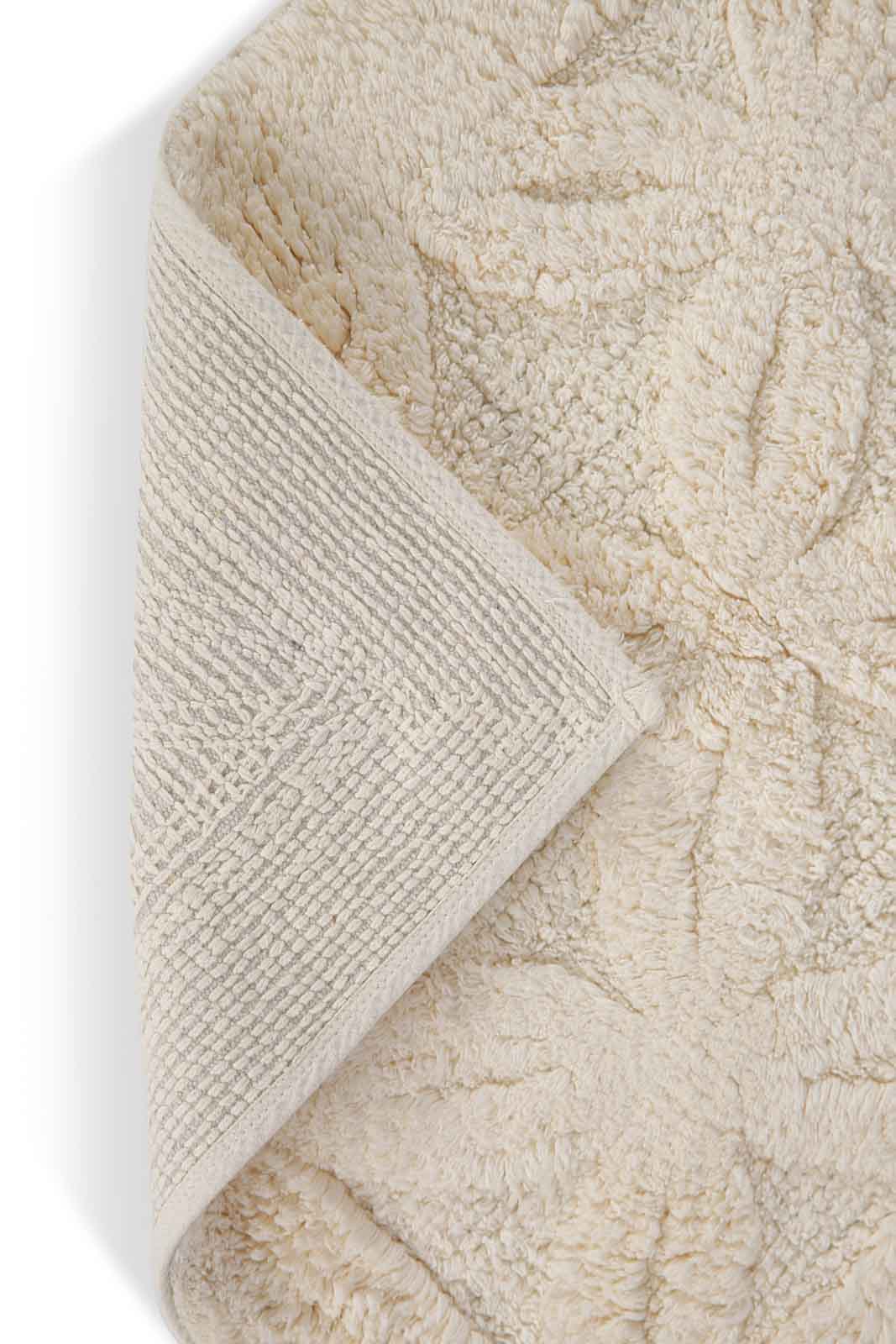 Redtag-Off-White-Bath-Mat-Category:Bathmats,-Colour:Cream,-Deals:New-In,-Dept:Home,-Filter:Home-Bathroom,-HMW-BAC-Bath-Accessories,-New-In-HMW-BAC,-Non-Sale,-Section:Homewares,-W22B-Home-Bathroom-