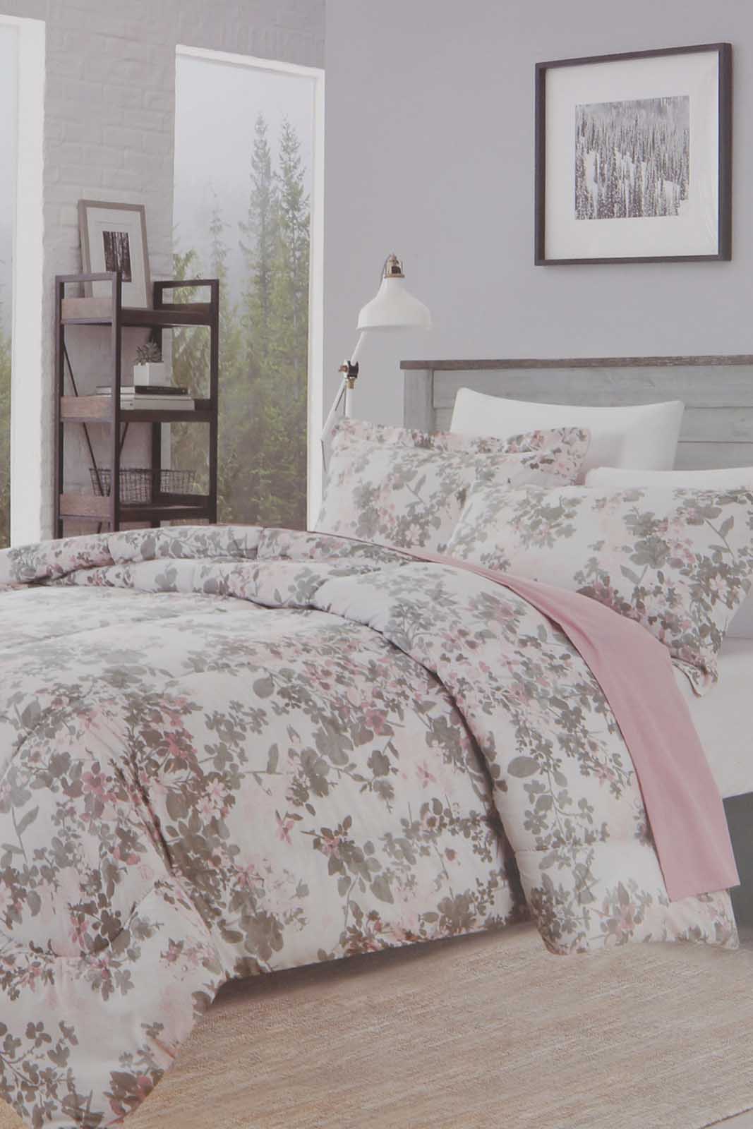 Redtag-Pink-3Pc-Floral-Comforter-Set-(Double-Size)-365,-Category:Comforters,-Colour:Pink,-Deals:New-In,-Dept:Home,-Filter:Home-Bedroom,-HMW-BED-Comforters,-New-In-HMW-BED,-Non-Sale,-Section:Homewares-Home-Bedroom-