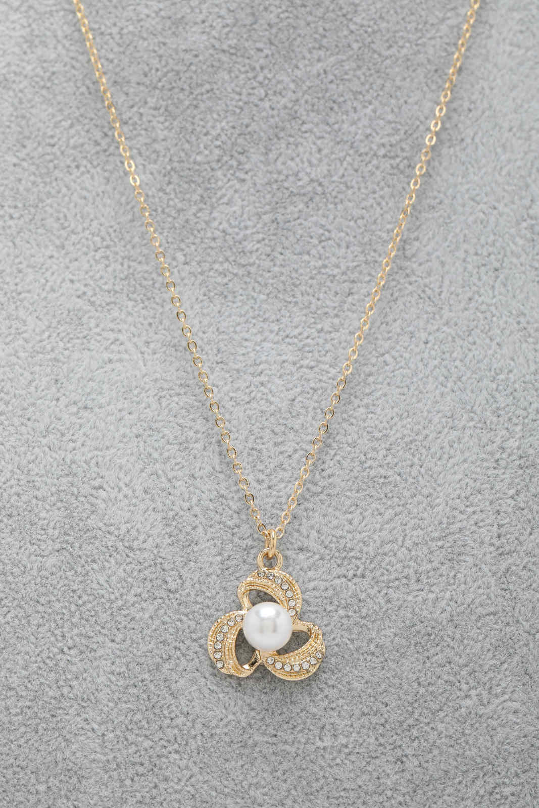 Redtag-Necklace+Earings-Category:Jewellery,-Colour:Assorted,-Dept:Ladieswear,-Filter:Women's-Accessories,-LEC-Jewellery,-New-In,-New-In-Women-ACC,-Non-Sale,-Section:Women,-W22B-Women-