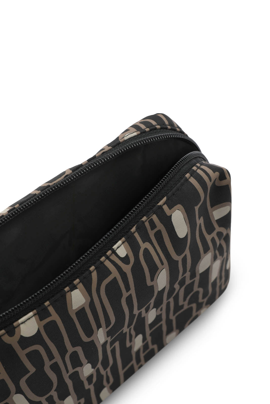 Redtag-Black-Character-Printed-Cosmetic-Pouches-Category:Cosmetics,-Colour:Black,-Dept:Ladieswear,-Filter:Women's-Accessories,-New-In,-New-In-Women-ACC,-Non-Sale,-S23A,-Section:Women,-Women-Cosmetics-Women-