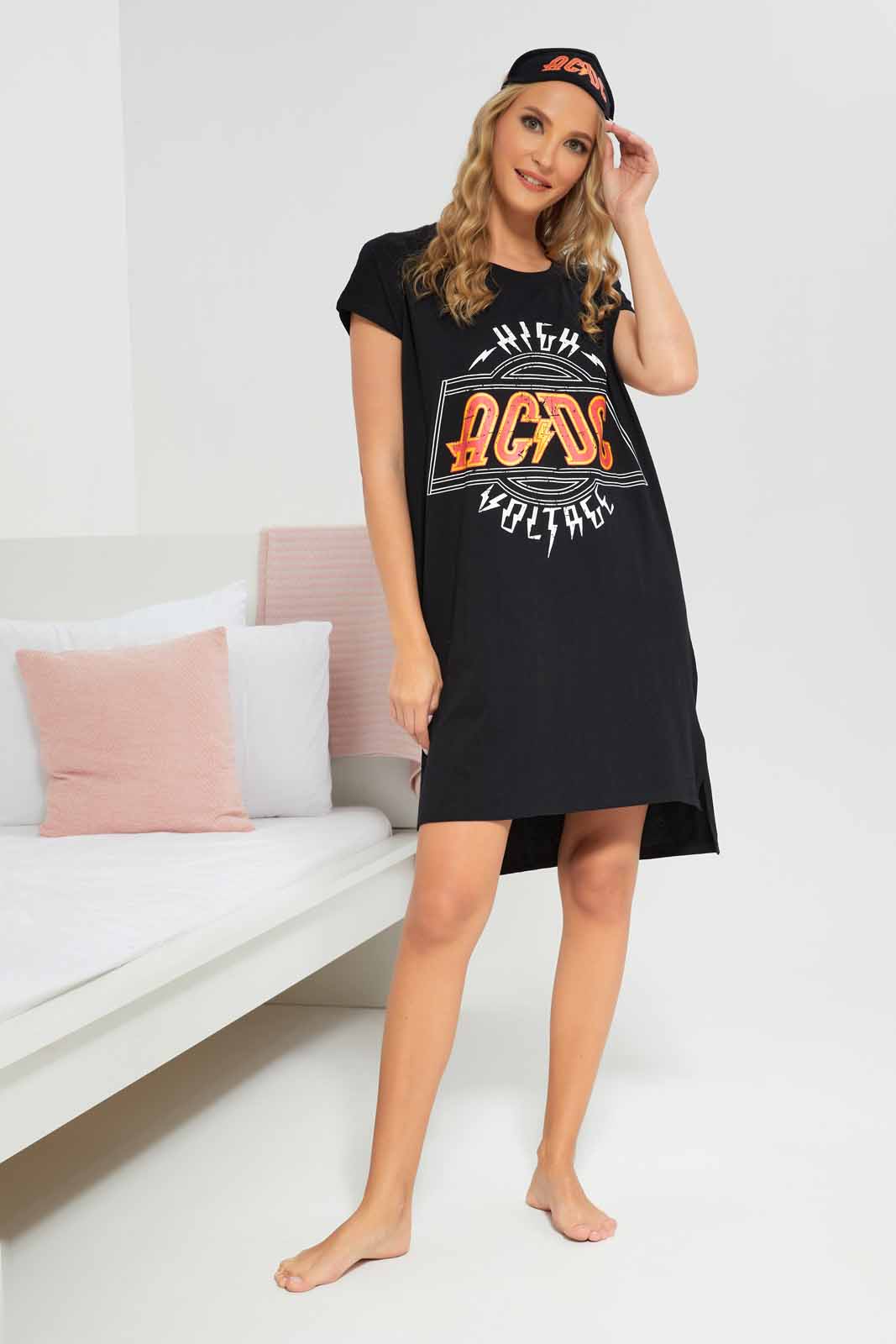 Redtag-Women-Black-Color-Night-Dress-With-Eye-Mask-Category:Nightshirts,-Colour:Black,-Deals:New-In,-Filter:Women's-Clothing,-New-In-Women-APL,-Non-Sale,-Section:Women,-W22A,-Women-Nightshirts--