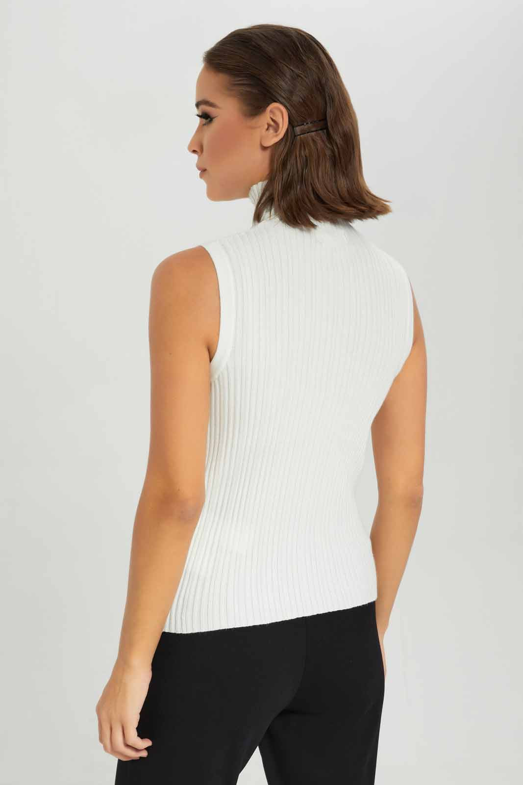 Redtag-Women-White-Pullover-Category:Pullovers,-Colour:White,-Deals:New-In,-Dept:Ladieswear,-Filter:Women's-Clothing,-LDC,-LDC-Pullovers,-New-In-LDC-APL,-Non-Sale,-S23A,-Section:Women-Women's-