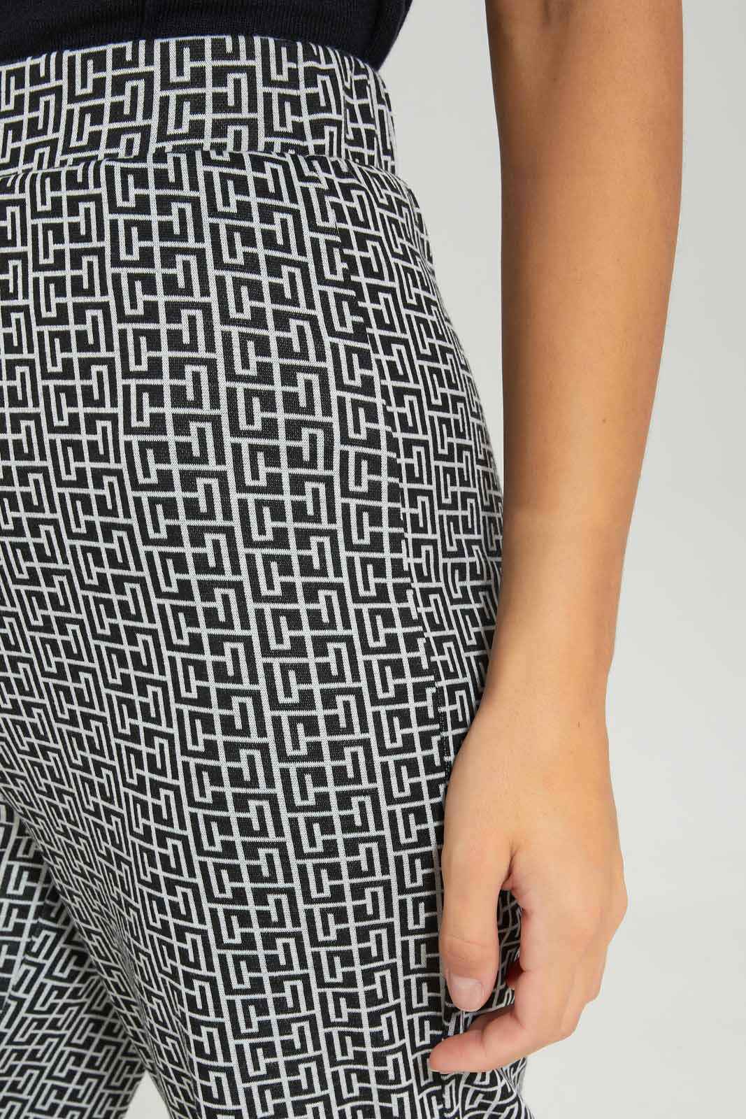 Redtag-Women-Black-Printed-Pant-Category:Trousers,-Colour:Black,-Deals:New-In,-Dept:Ladieswear,-Filter:Women's-Clothing,-LDC,-LDC-Trousers,-New-In-LDC-APL,-Non-Sale,-S23A,-Section:Women-Women's-