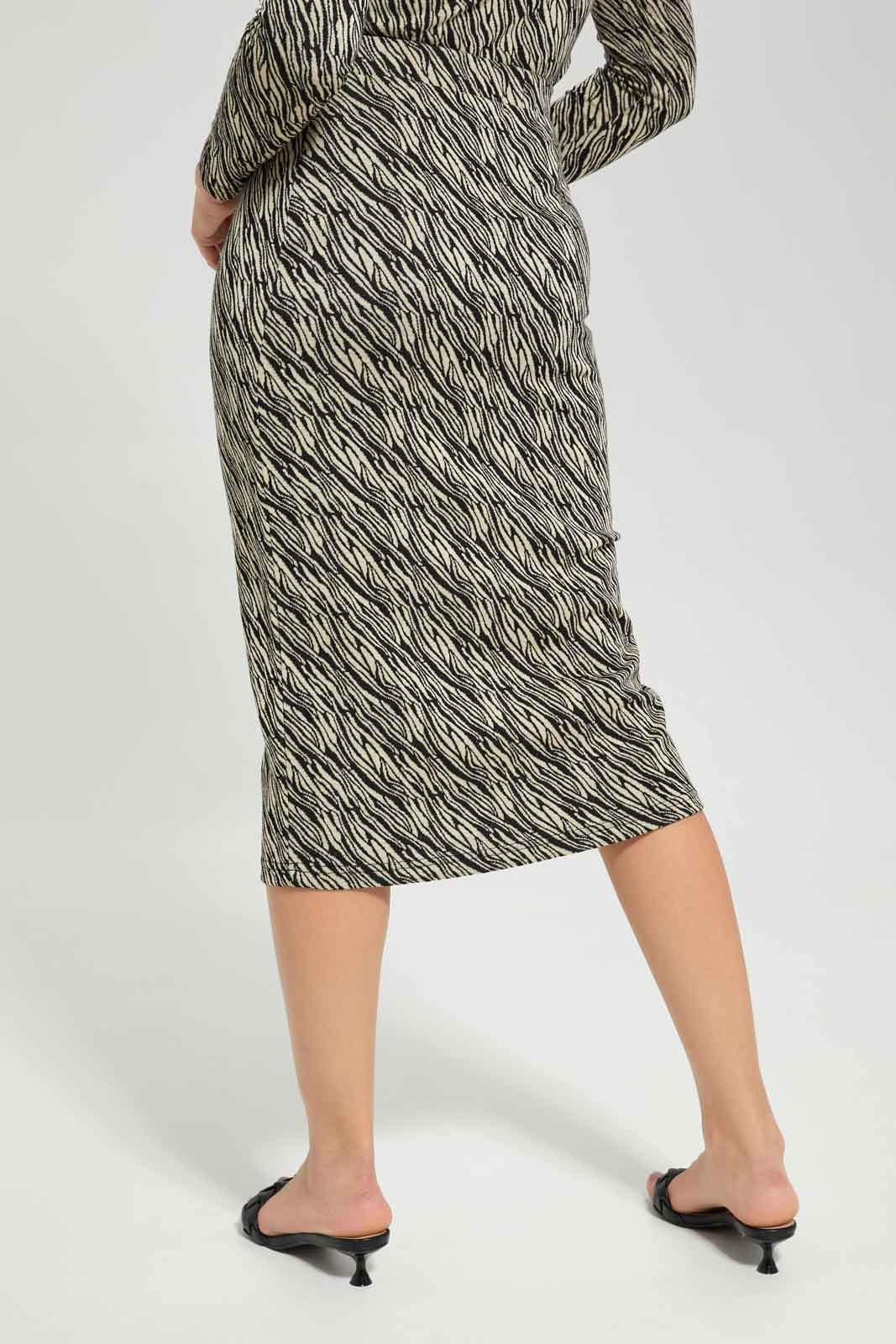 Redtag-Women-Assorted-Jacquard-Pencil-Skirt-Category:Skirts,-Colour:Assorted,-Deals:New-In,-Filter:Women's-Clothing,-New-In-Women-APL,-Non-Sale,-S23A,-Section:Women,-Women-Skirts-Women's-