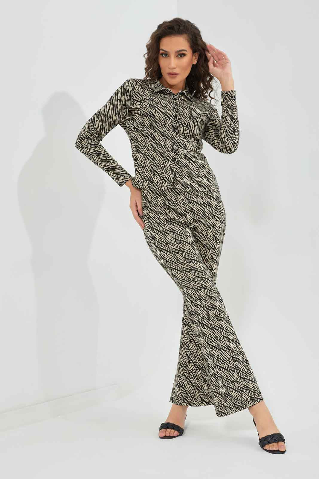 Redtag-Women-Assorted-Jacquard-Shirt-Category:Tops,-Colour:Assorted,-Deals:New-In,-Filter:Women's-Clothing,-New-In-Women-APL,-Non-Sale,-S23A,-Section:Women,-Women-Tops-Women's-