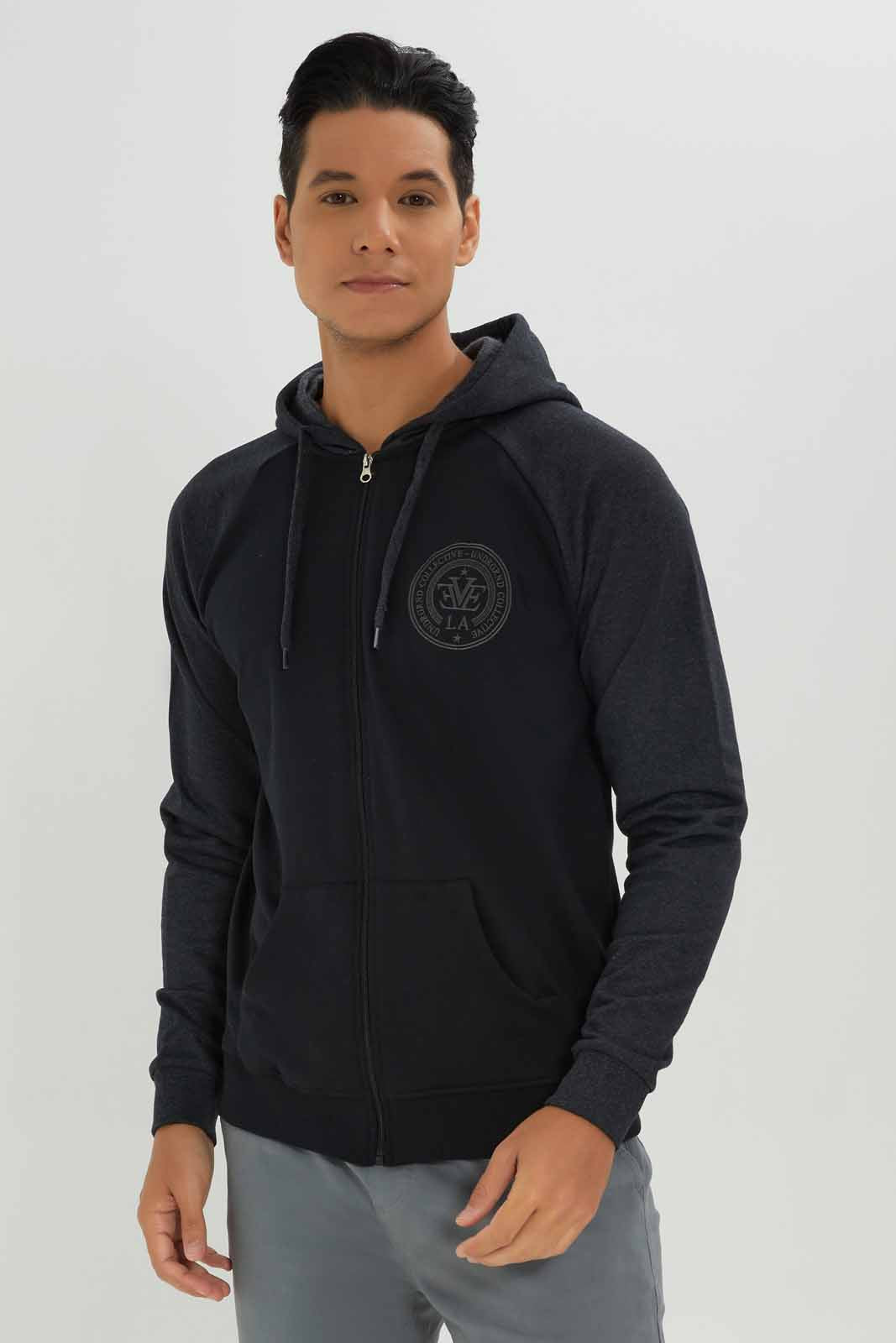 Redtag-Men-Black-/-Charcoal-Reglan-Sleeve-Sweatshirt-Category:Sweatshirts,-Colour:Black,-Deals:New-In,-Dept:Menswear,-Filter:Men's-Clothing,-Men-Sweatshirts,-New-In-Men-APL,-Non-Sale,-S23A,-Section:Men,-TBL-Men's-