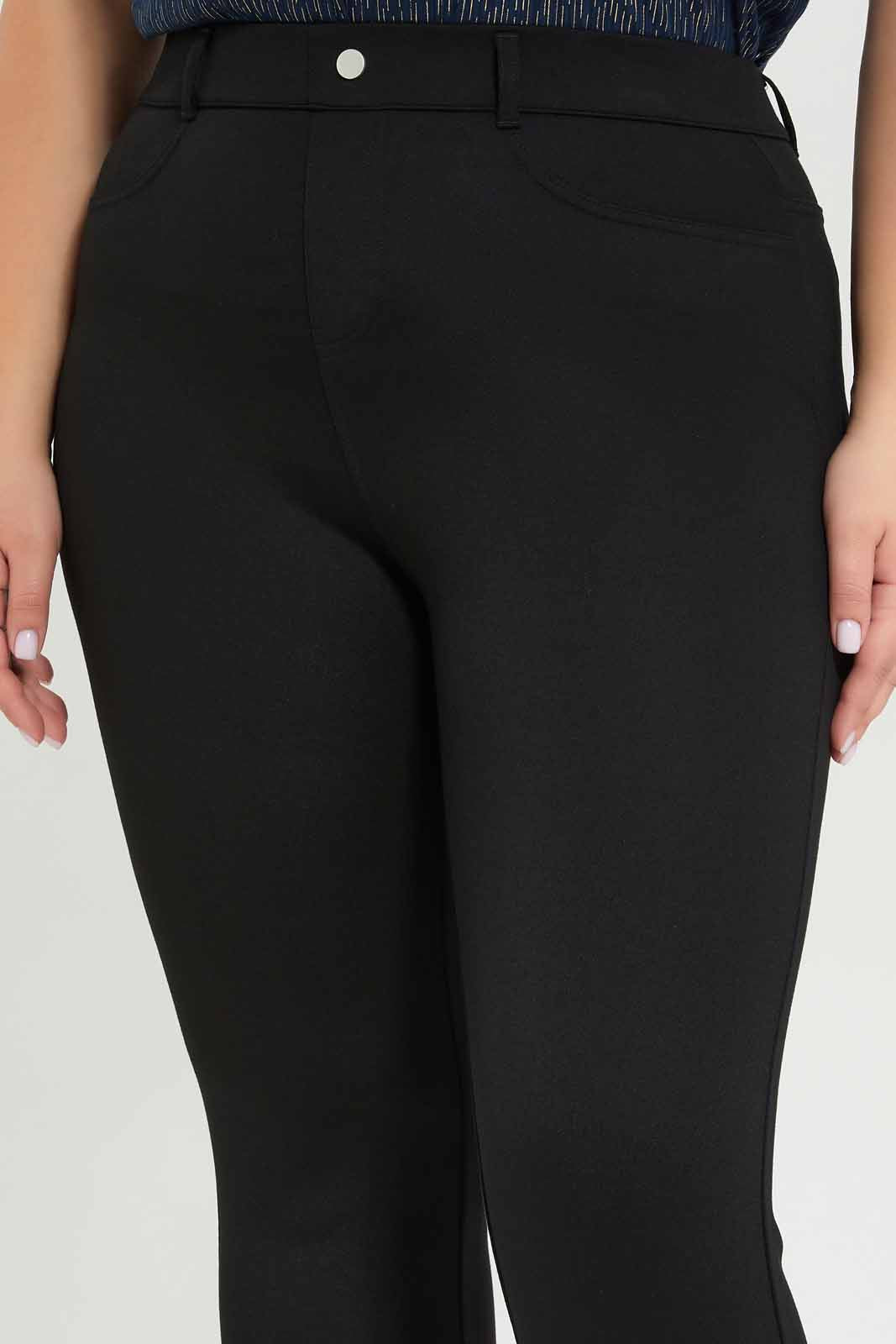 Redtag-Women-Ponte-Legging-Category:Leggings,-Colour:Black,-Deals:New-In,-Dept:Ladieswear,-Filter:Plus-Size,-LDP-Leggings,-New-In-LDP-APL,-Non-Sale,-S23A,-Section:Women,-TBL-Women's-