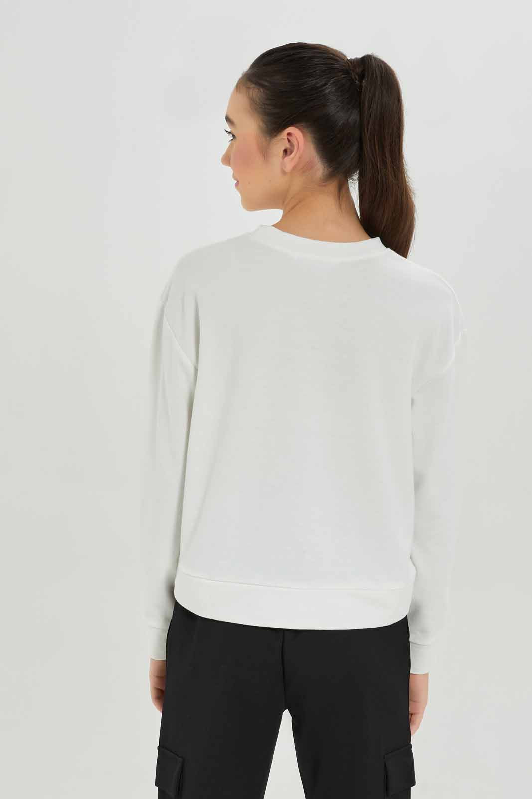 Redtag-Girls-White-Leopard-Print-Boxy-Sweatshirts-Category:Sweatshirts,-Colour:White,-Deals:New-In,-Dept:Girls,-Filter:Senior-Girls-(8-to-14-Yrs),-GSR-Sweatshirts,-New-In-GSR-APL,-Non-Sale,-S23A,-Section:Girls-(0-to-14Yrs)-Senior-Girls-9 to 14 Years