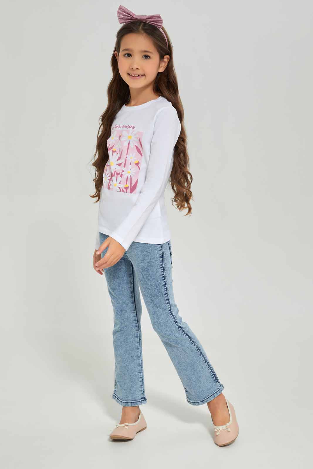 Redtag-Girls-White-Daisy-Print-Tee-Category:T-Shirts,-Colour:White,-Deals:New-In,-Dept:Girls,-Filter:Girls-(2-to-8-Yrs),-GIR-T-Shirts,-New-In-GIR-APL,-Non-Sale,-S23A,-Section:Girls-(0-to-14Yrs),-TBL-Girls-2 to 8 Years
