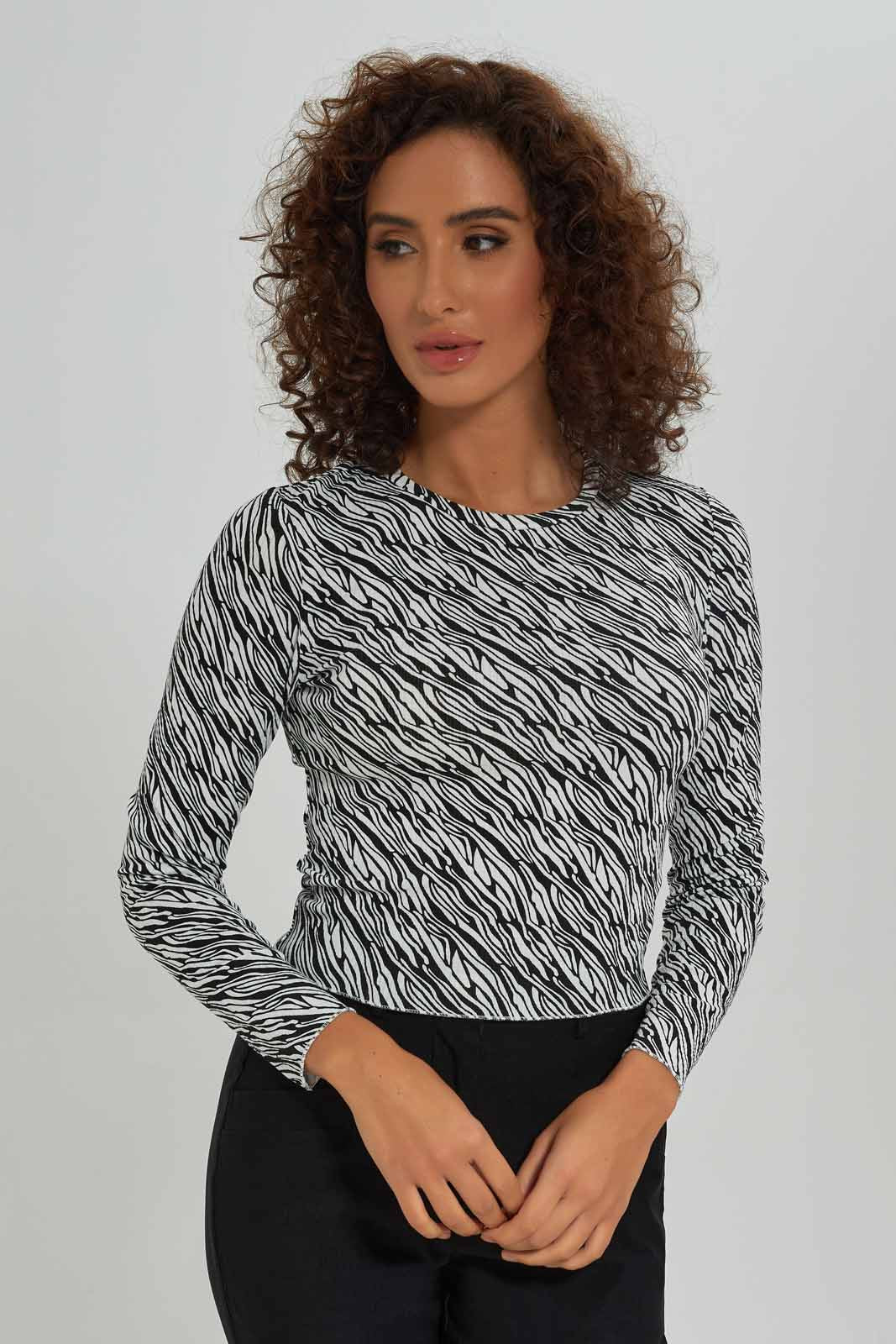 Redtag-Women-Striped-Long-Sleeves-Crew-Neck-Tshirt-Category:T-Shirts,-Colour:Assorted,-Deals:New-In,-Dept:Ladieswear,-Filter:Women's-Clothing,-New-In-Women-APL,-Non-Sale,-S23A,-Section:Women,-TBL,-Women-T-Shirts-Women's-